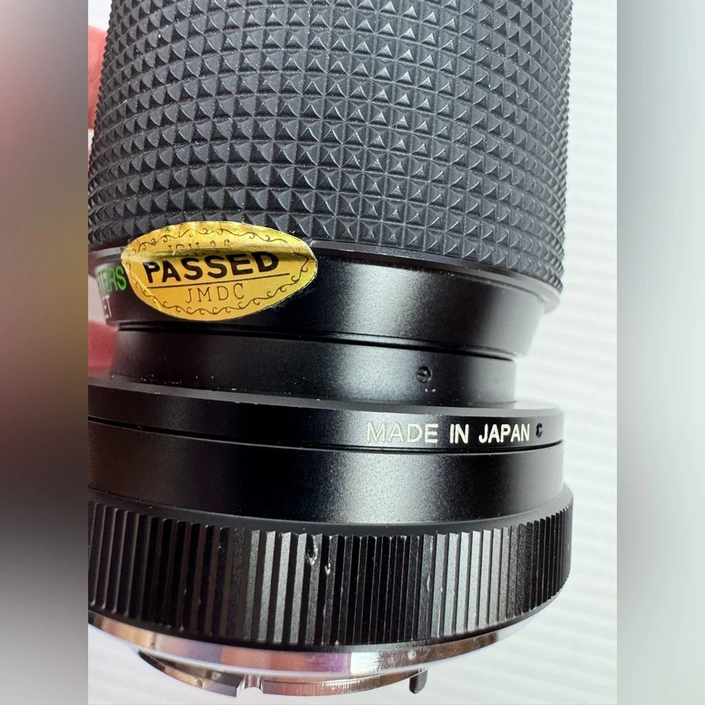 Vivitar 70-210mm 1:4.5 Zoom Lens MC Macro Focusing Zoom No.77445380 Japan